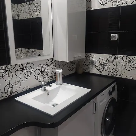 Apartament Rodzinny Z Ogrodkiem W Centrum Gizycka Lötzen Exterior foto